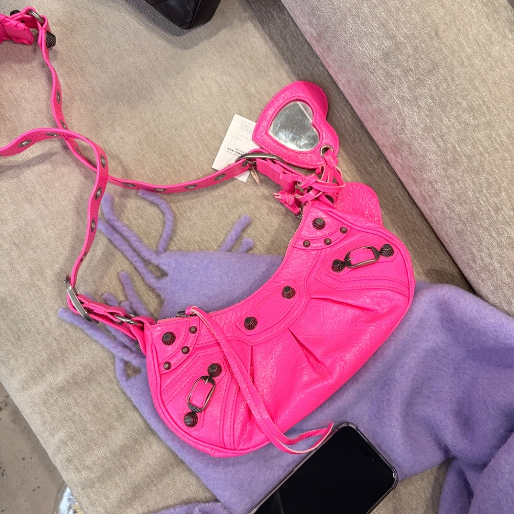 Balenciaga La Cagole braided Strap Heart Shaped Shoulder Bag - Picture 2 of 2